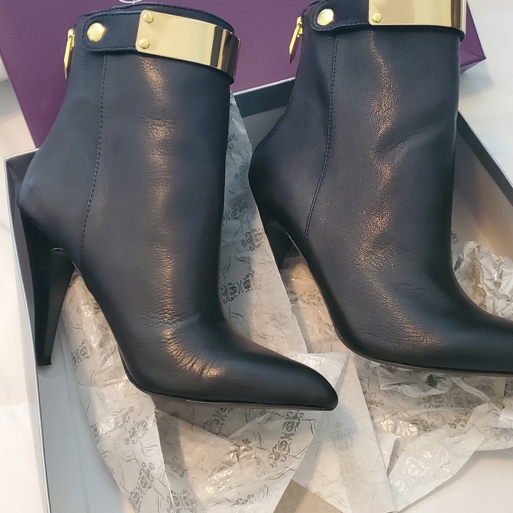 Women booties